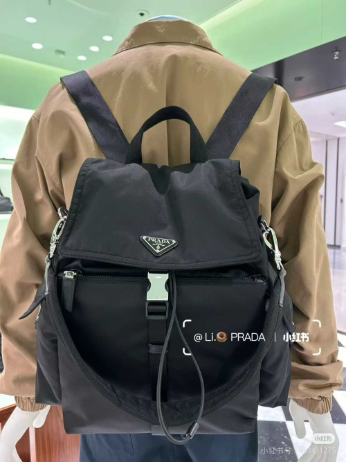 프라다 2025 2VZ118 백팩 가방 백