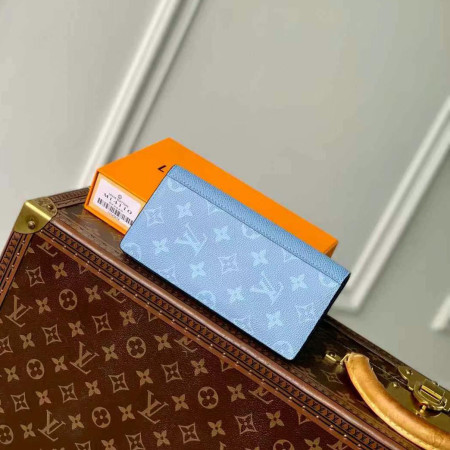 루이비통 2025 브라짜월릿 스카이블루컬러 장지갑 지갑