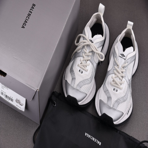 발렌시아가 서킷 스니커즈 화이트 실버 793945WFLGY9100