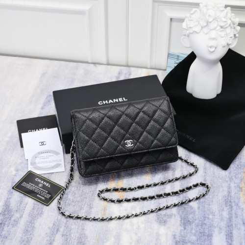 샤넬 클래식 WOC 미니 크로스백 블랙 캐비어 은장 AP0250